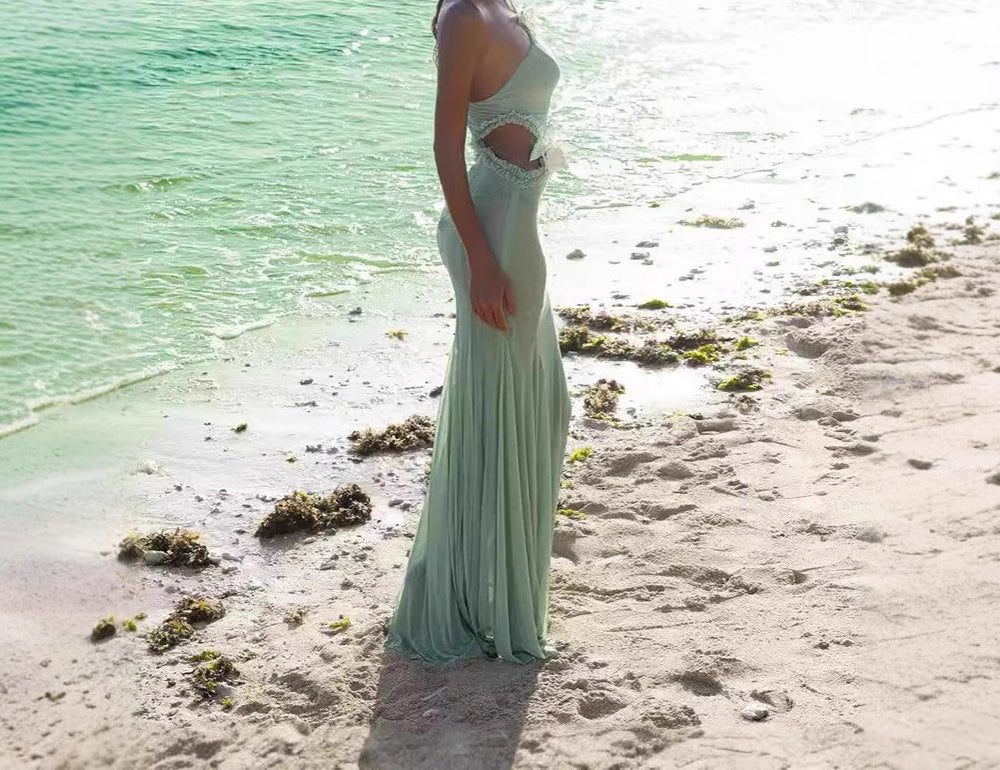 Sexy Beach Vacation Waist-Cinching Green Halter Neck Dress