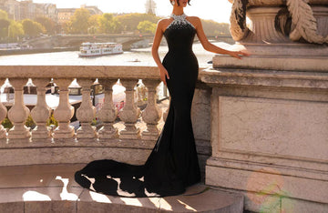 Black High-End Elegant Dress Halter Neck Rhinestone Embellished Backless Mermaid Evening Gown