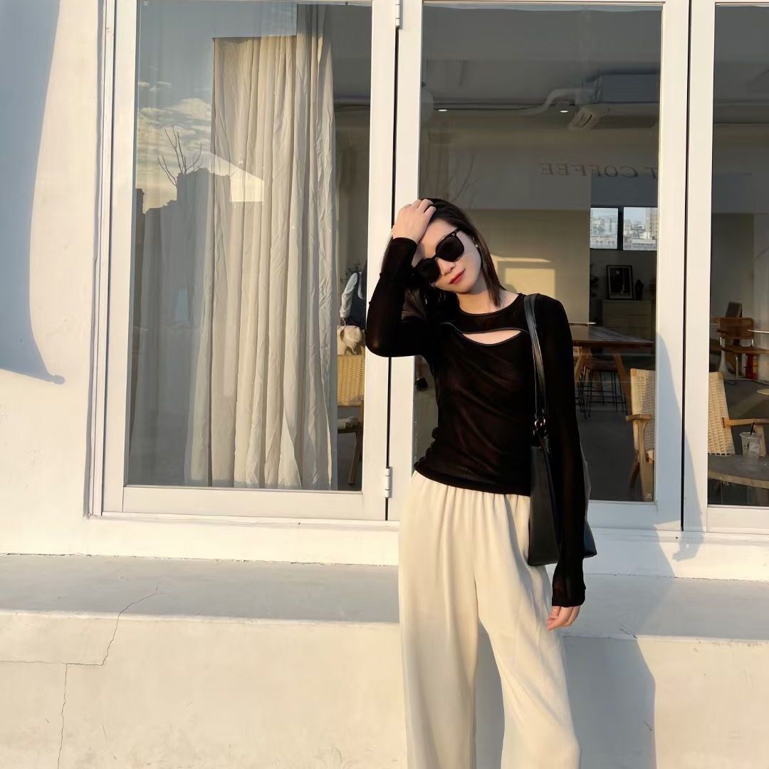 Flocked Chest Hollow Out Base Shirt Top for Women T Long Sleeve Thin Shirt with One Button Back Neck, Early Autumn New