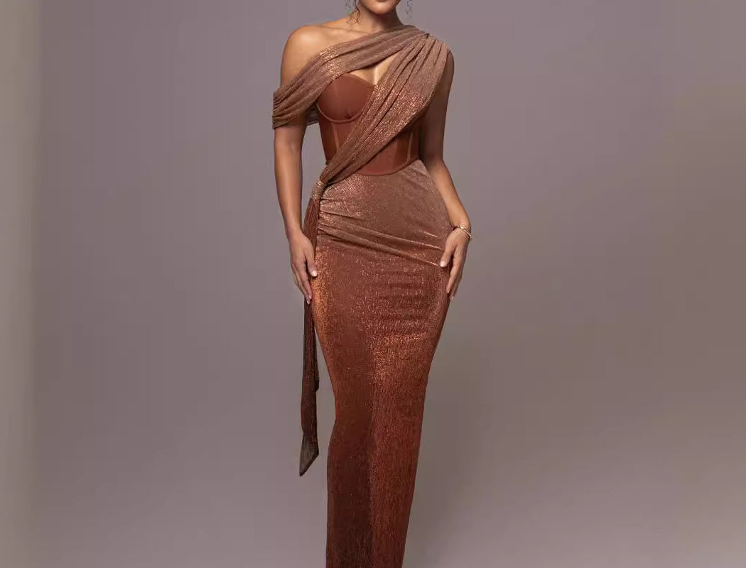 Fashion Asymmetric Shoulder Sexy Bodycon Dress with Hollow Out Slim Fit Ribbon Design
